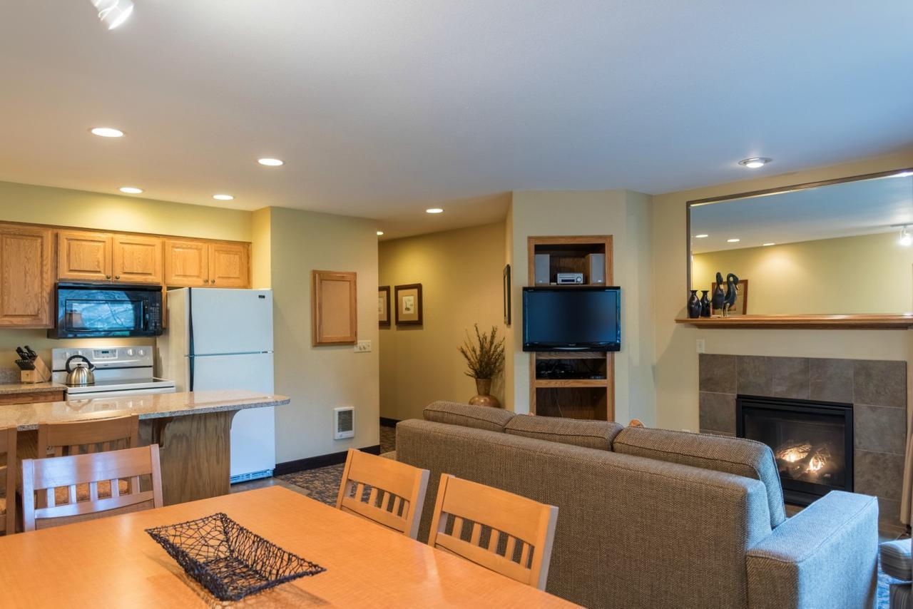 Whispering Woods Resort Welches 외부 사진